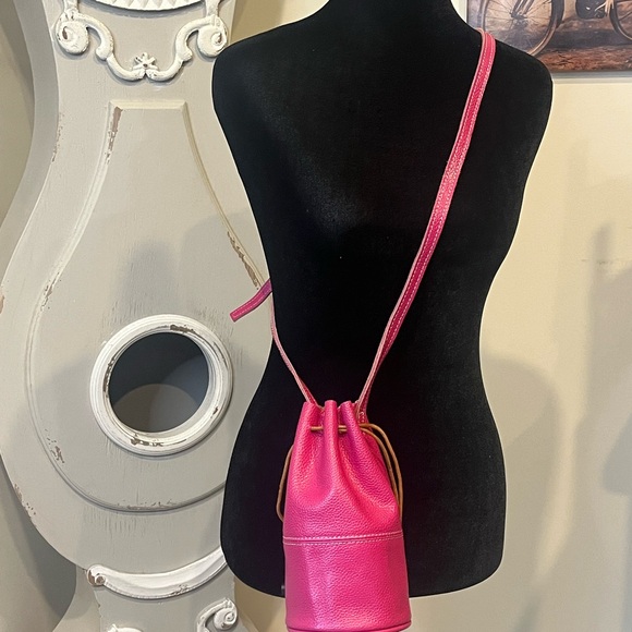 Top Grain Leather Boho Pink Crossbody/Shoulder Drawstring Bucket Pouch Bag NWOT - Picture 5 of 8